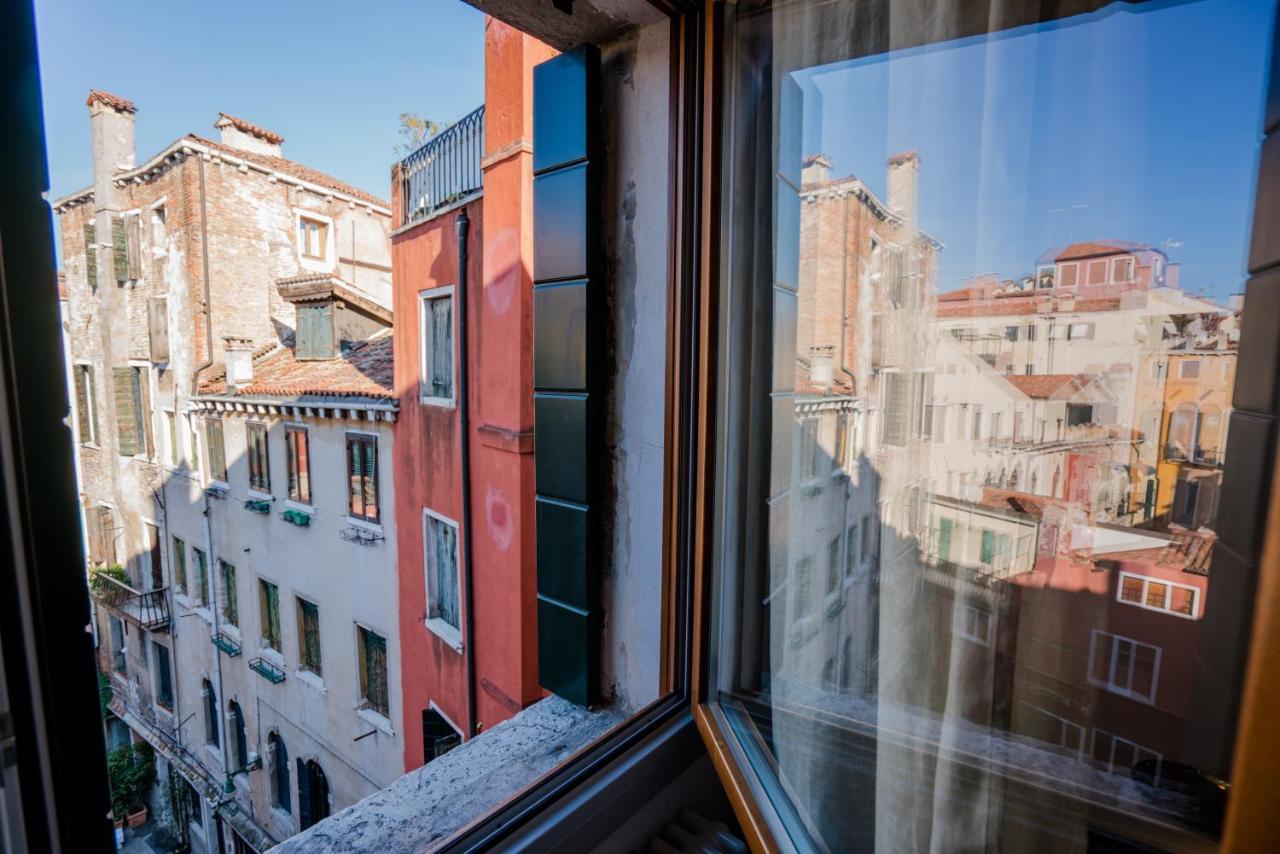 Apartamento Specchieri Venecia Exterior foto