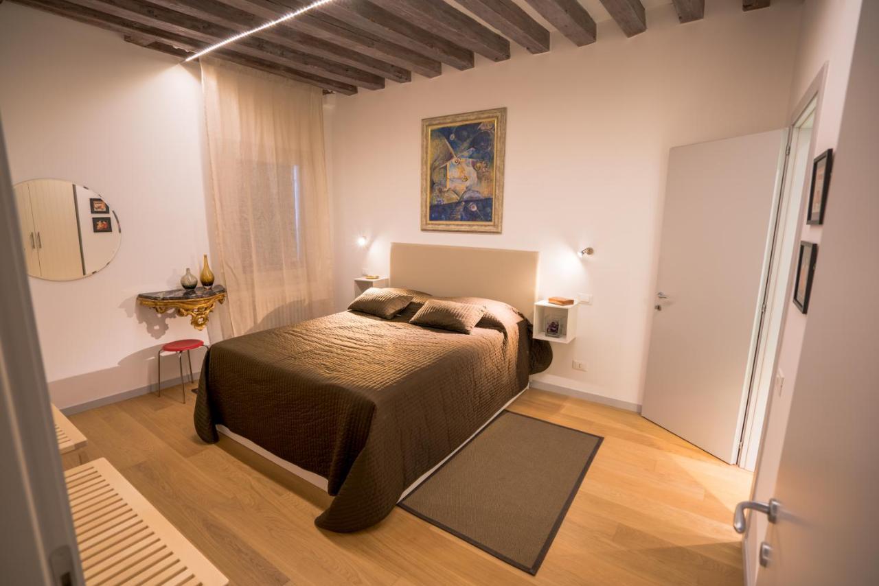 Apartamento Specchieri Venecia Exterior foto