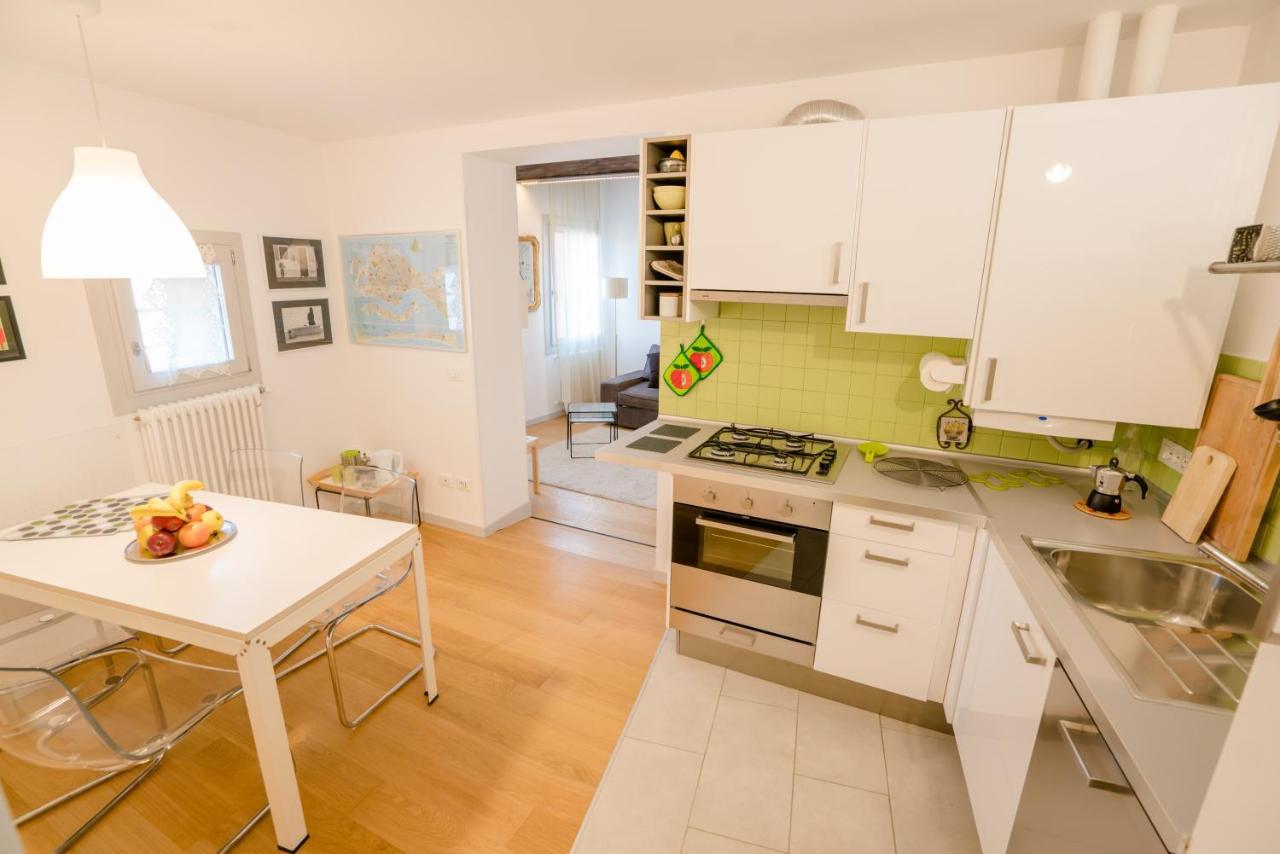 Apartamento Specchieri Venecia Exterior foto