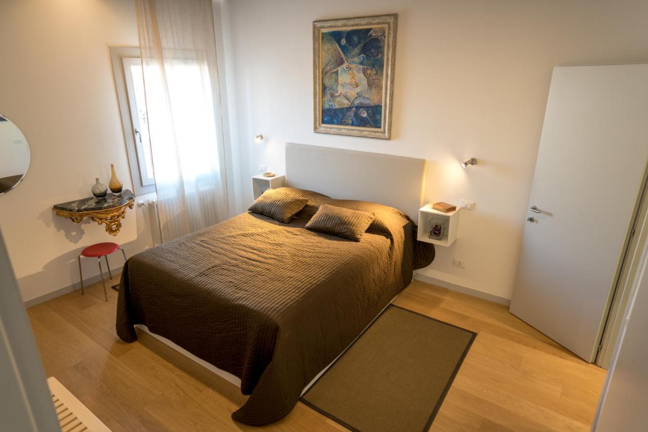 Apartamento Specchieri Venecia Exterior foto